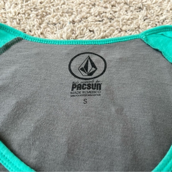 Pacsun Volcom Scoop Neck Raglan Sleeve Unicorn Traveler Top Gray Turquoise S - Picture 6 of 6